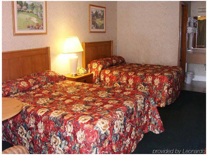Scottish Inn Augusta Quarto foto